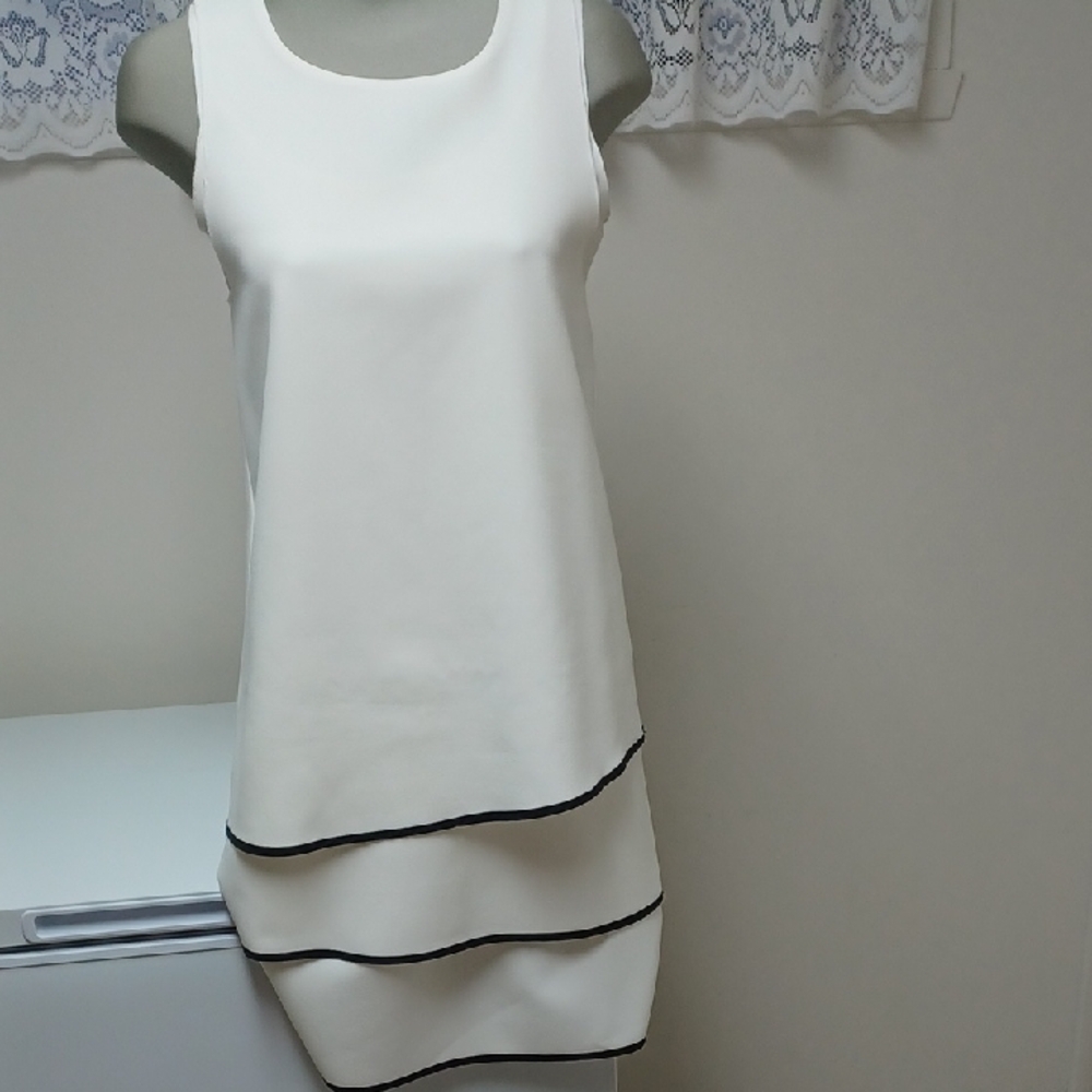 NWOT Hilary Radley For Ketherine Barclay White and Black Dress Size S